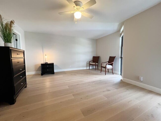 Building Photo - 1800 S Ocean Dr