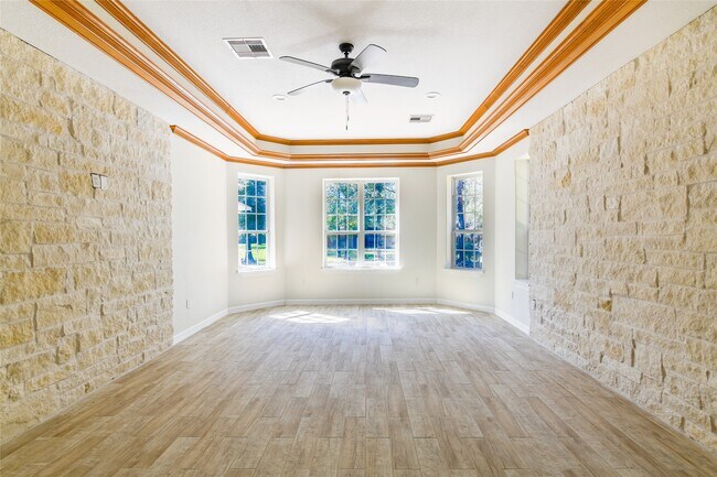 Building Photo - 12446 Willis Waukegan Rd