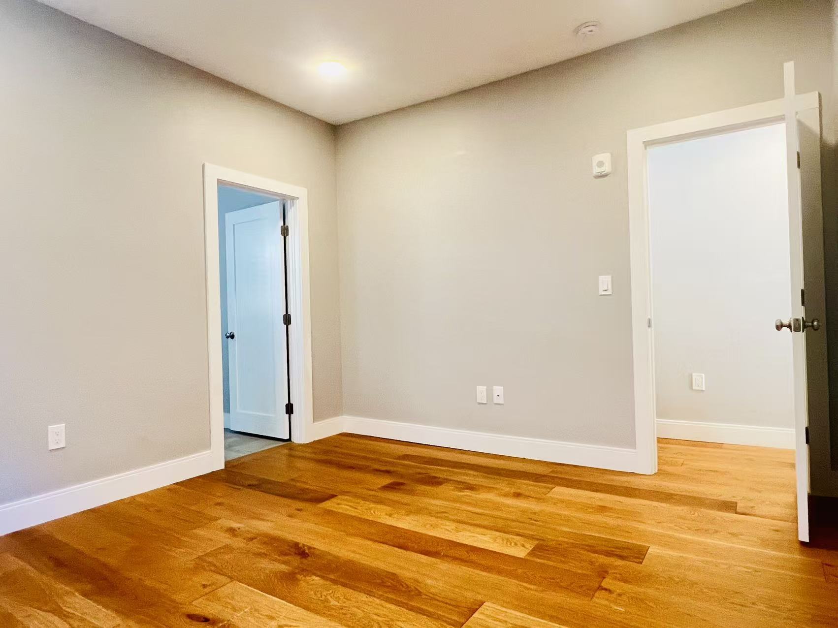 Building Photo - 19 Plymouth St