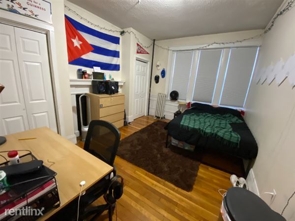 Building Photo - 60 Egmont St