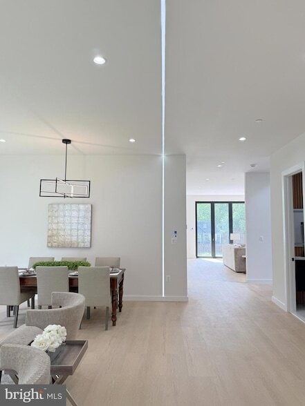 Building Photo - 8908 Mohawk Ln