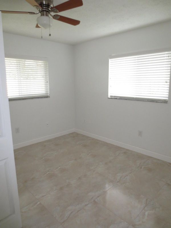 Building Photo - 1283 Anhinga Dr