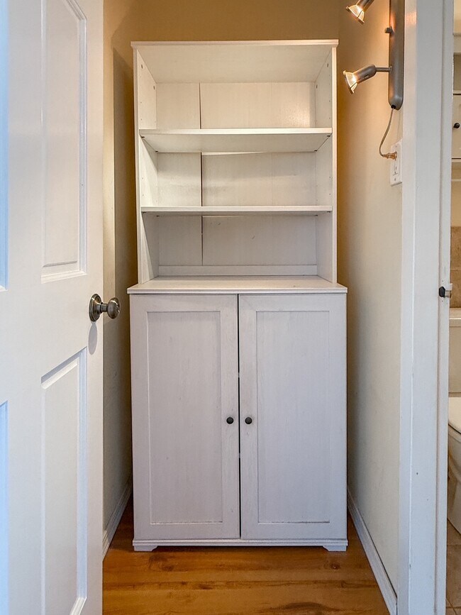 Building Photo - 655 W Irving Park Rd