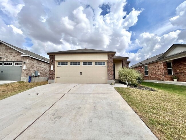 Primary Photo - 3 BR / 2 BA Home for Rent in Hutto