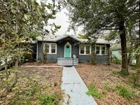 Building Photo - 2120 8th Ave W