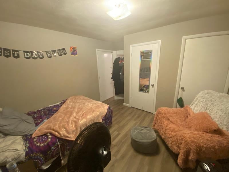 212 B - 212 Lindell Dr