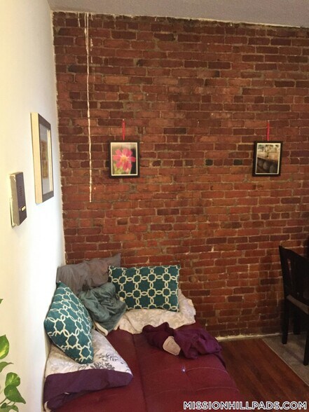 Building Photo - 892 Huntington Ave