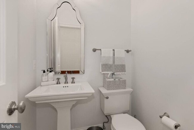Building Photo - 4917 Bayard Blvd