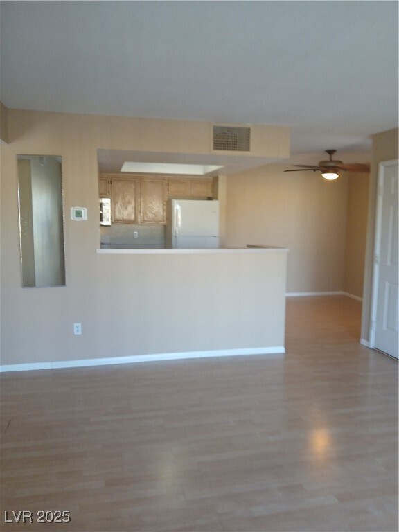 Building Photo - 8070 W Russell Rd