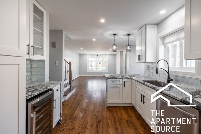 Building Photo - 7225 E Prairie Rd