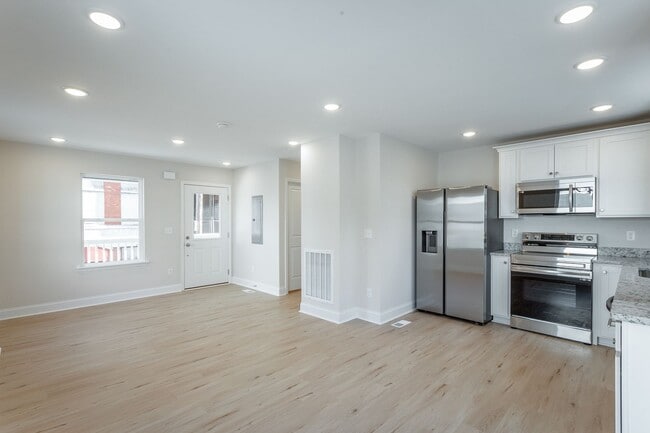 Building Photo - Brand-New 2 Bedroom Home in Chattanooga with Modern Finishes