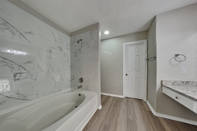 Building Photo - 11315 Harbour Lake Ct