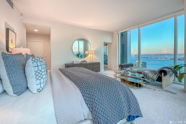 Building Photo - 401 Harrison St