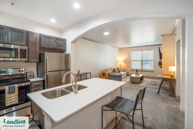 Building Photo - 3031 Eden Ave