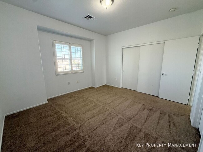 Building Photo - 5975 Barbosa Dr