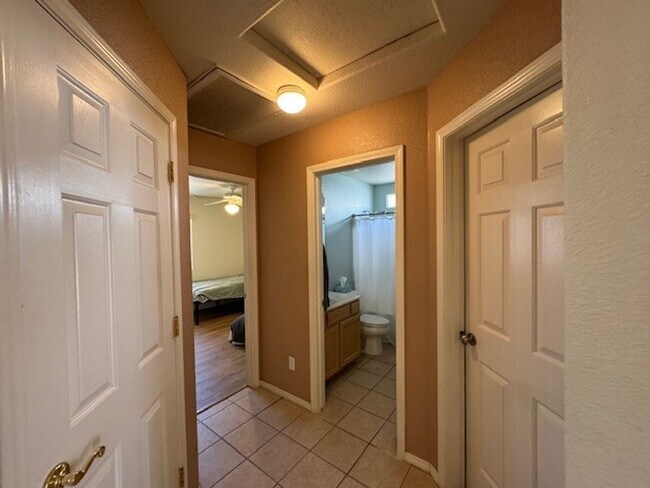 Building Photo - 3BR WINTER Vacation Home with Utilities Incl & RV PAD & Hookups, AVAILABLE 11-19-25