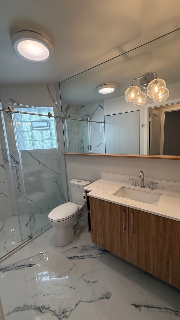 Building Photo - 1118 S Western Ave