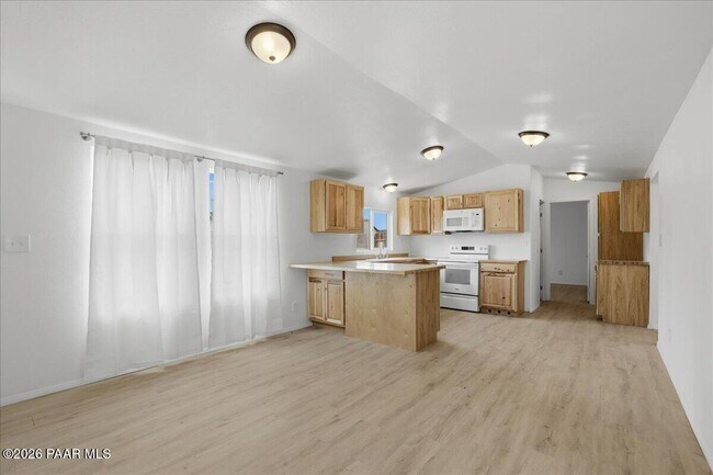 Building Photo - 25415 Cedar Dr