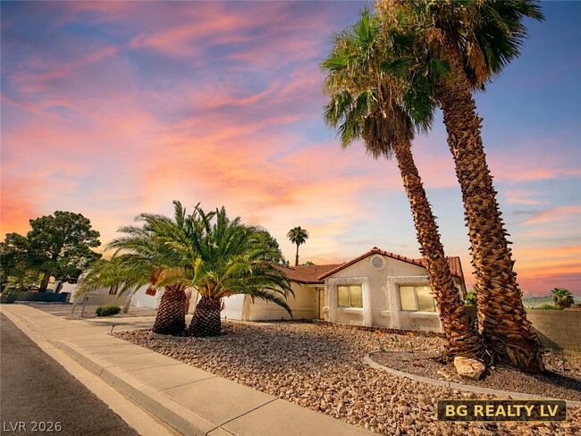 Building Photo - 6600 Light Breeze Dr