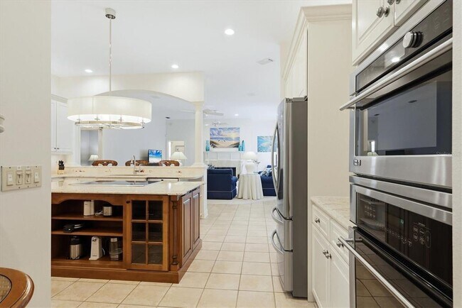 Building Photo - 9913 Laurel Valley Ave Cir