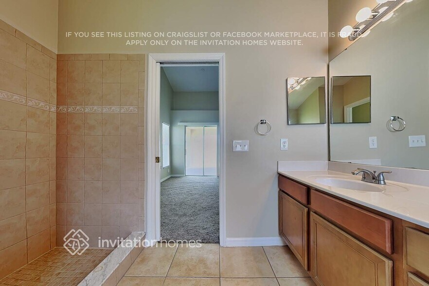Building Photo - 1260 Creekview Ct