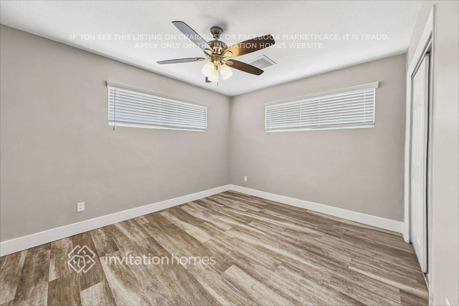 Building Photo - 7005 N 76th Dr