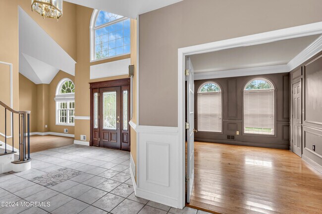 Building Photo - 1562 Priscilla Ct