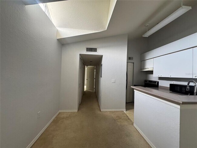Building Photo - 2302 Mid Town Terrace