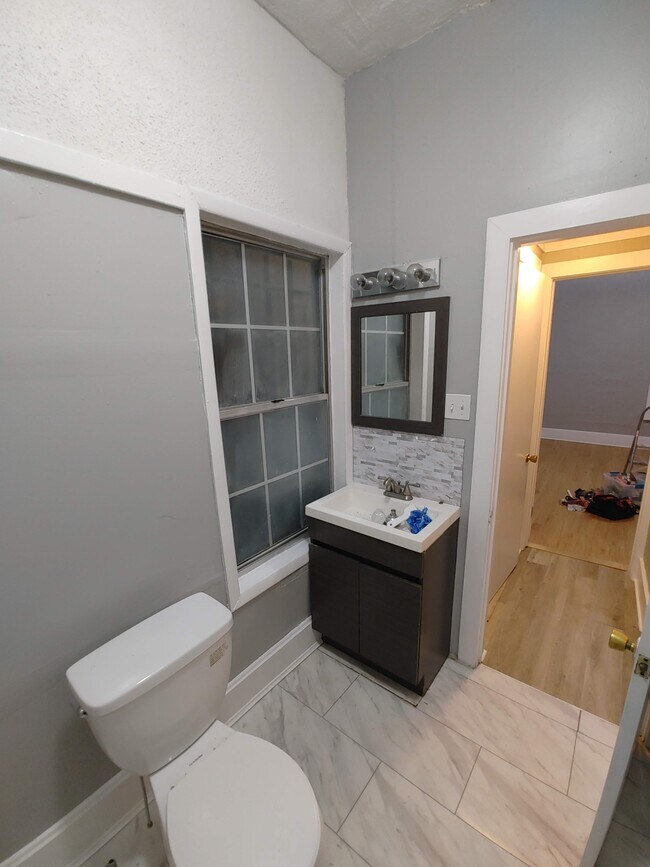 Building Photo - 232 Cansler Ave