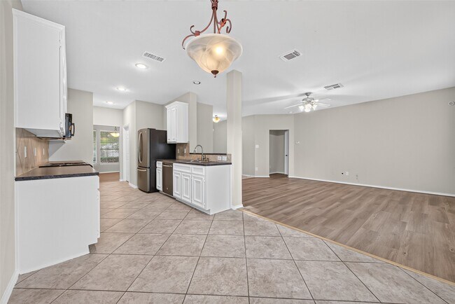 Building Photo - 1807 Katlyn Ln