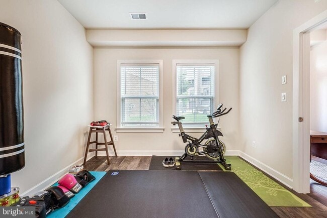 Building Photo - 2335 Water Promenade Ave