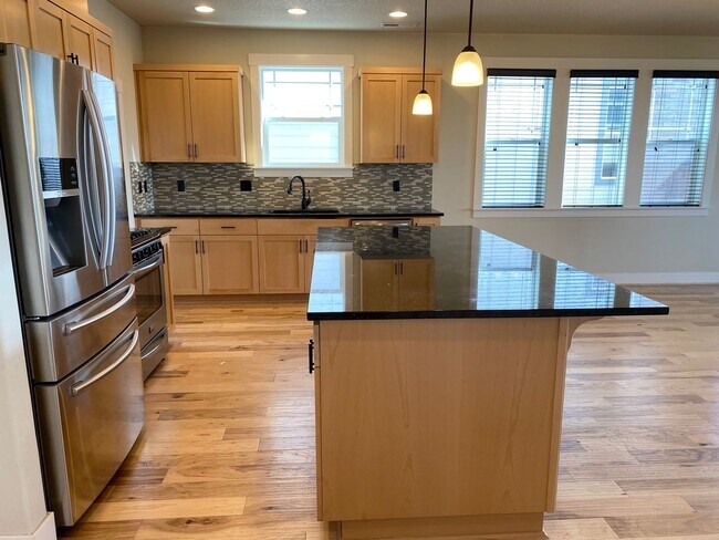 Building Photo - Bethany Creek 3 Bedroom Home!