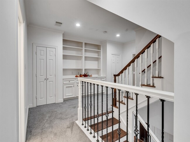 Building Photo - 2525 Nantucket Dr