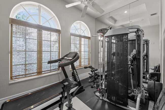 Building Photo - 10058 El Caballo Ct