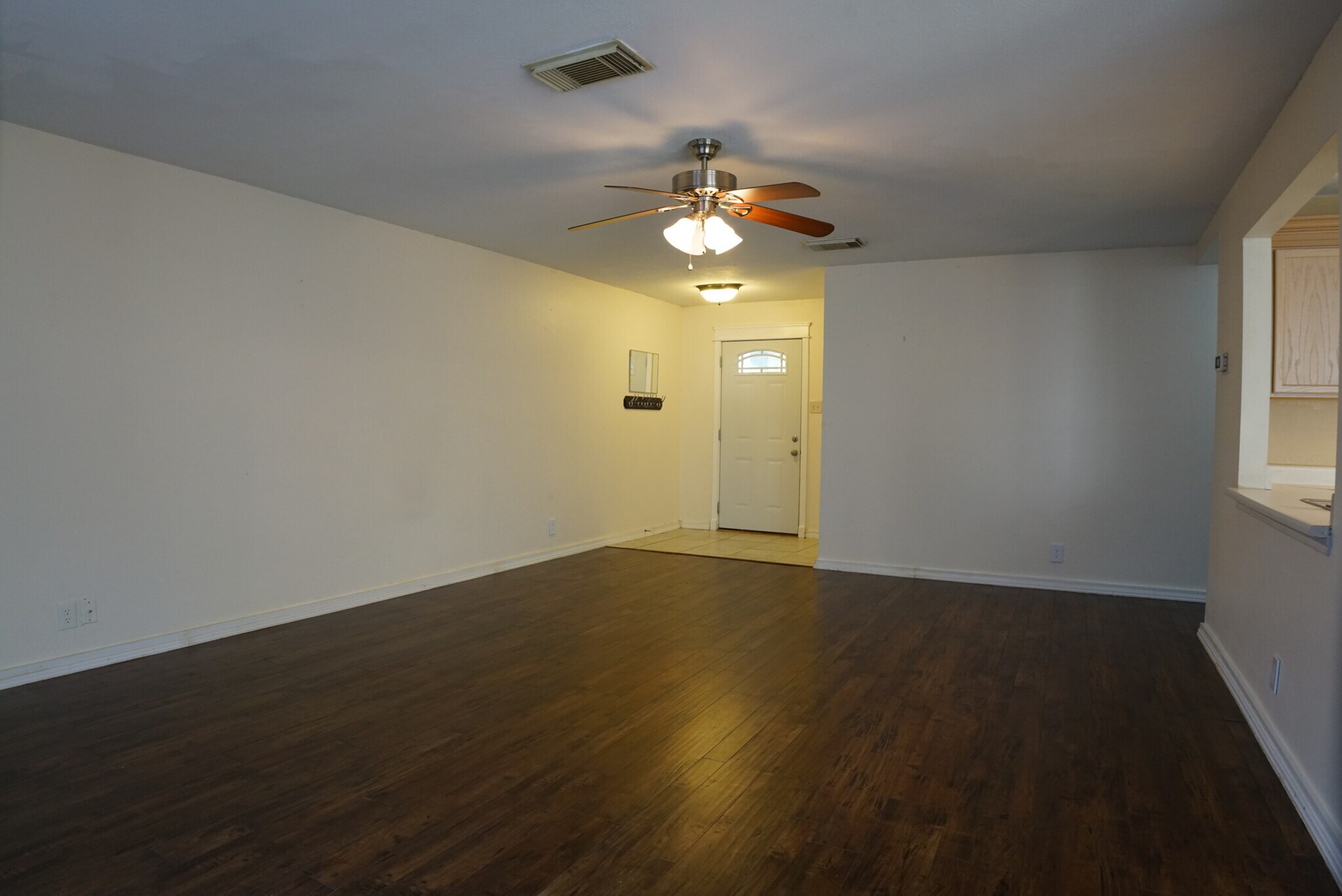 Building Photo - 10022 Sandbrook Hl