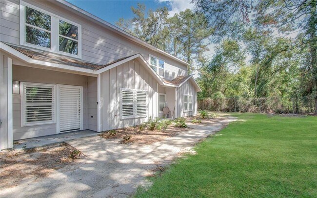 Building Photo - 12274 Wild Pine Dr