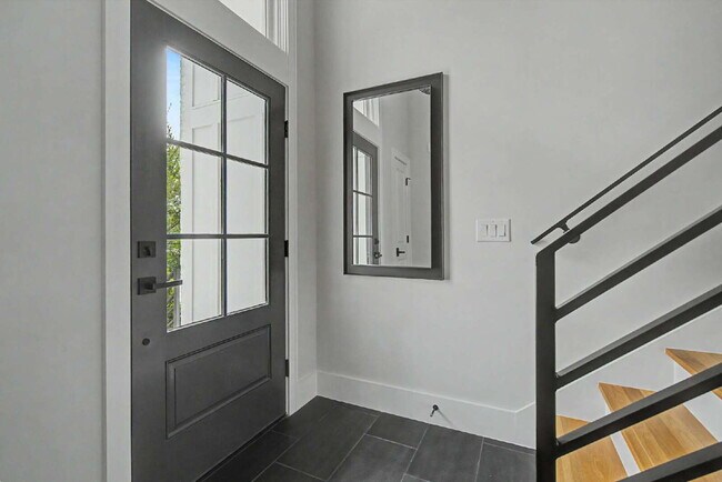 Building Photo - Townhome with Elevator at Park Station in Cary