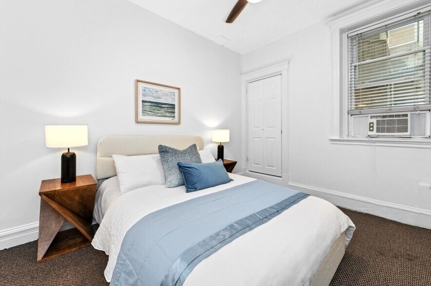 Building Photo - 345 Commonwealth Ave