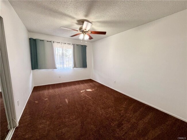 Building Photo - 13416 Glenoaks Blvd