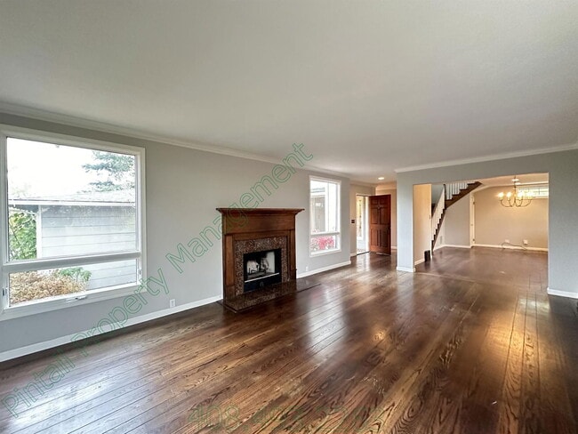 Building Photo - 108 Club Dr