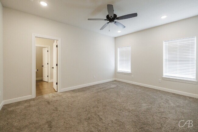 Building Photo - For Lease