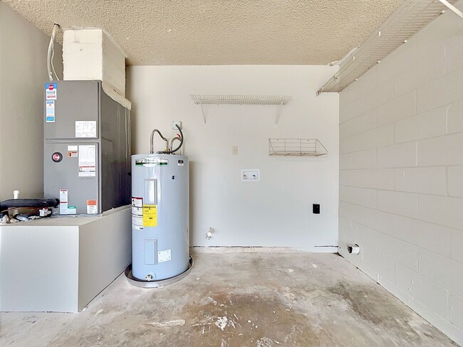 Building Photo - 4 Bedroom Upgraded Home for rent in Bermuda Bay