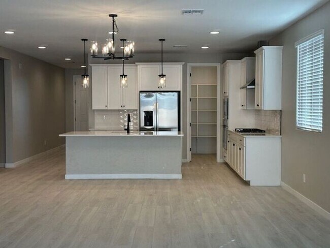 Building Photo - For Lease Now-$2,700 Built in 2023 beautif...