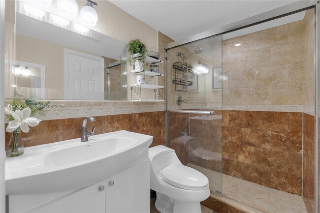 Building Photo - 17101 NW 57th Ave