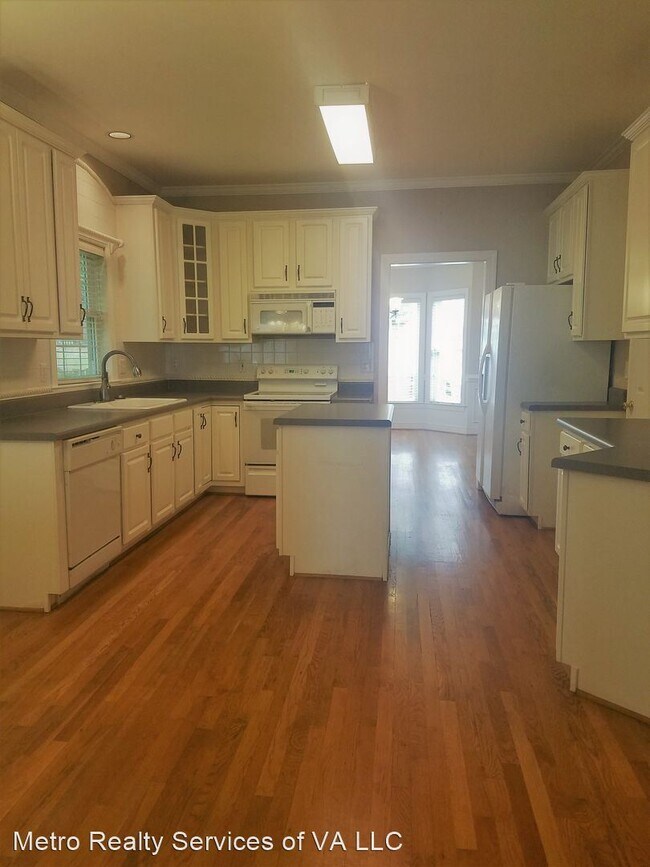 Building Photo - 4 br, 2.5 bath House - 10374 Morning Dew Lane