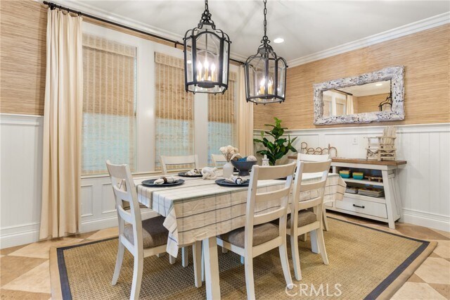 Building Photo - 208 E Balboa Blvd