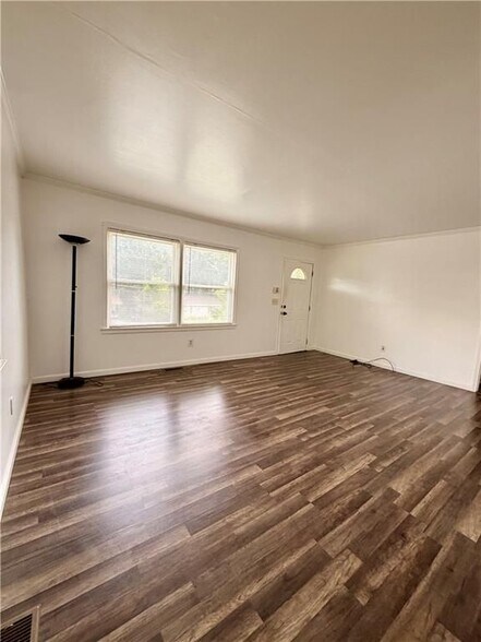 Building Photo - 3151 Bluebird Ln