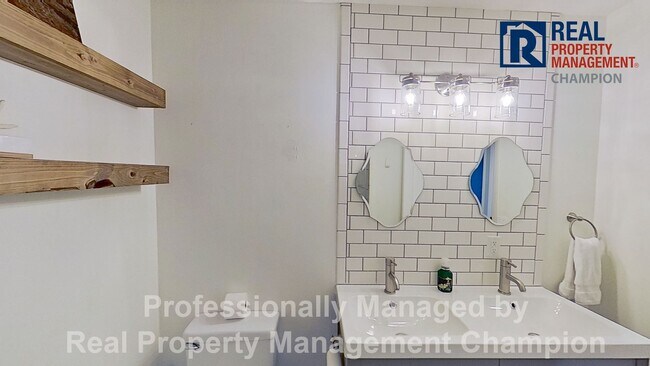 Building Photo - 4723 Waltmoor Rd