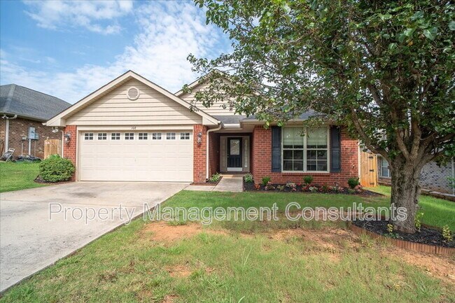 Building Photo - 108 Oak Shade Dr