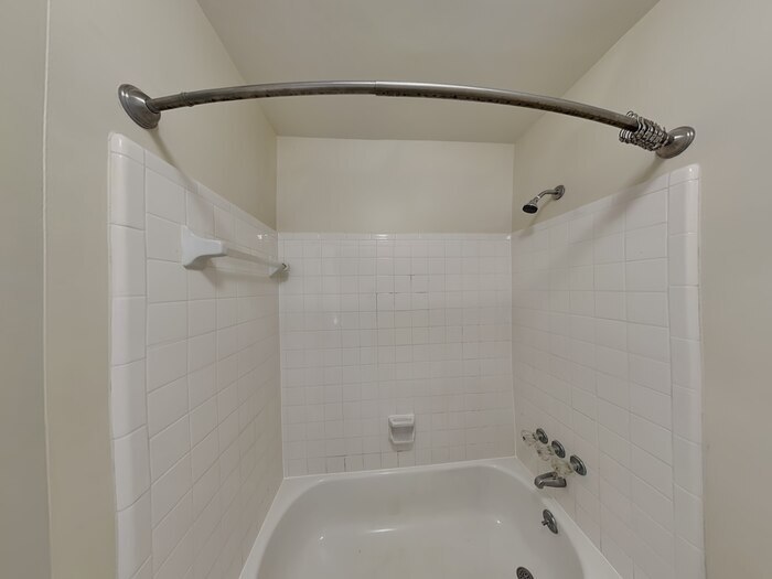 Building Photo - 4569 S Landing Dr